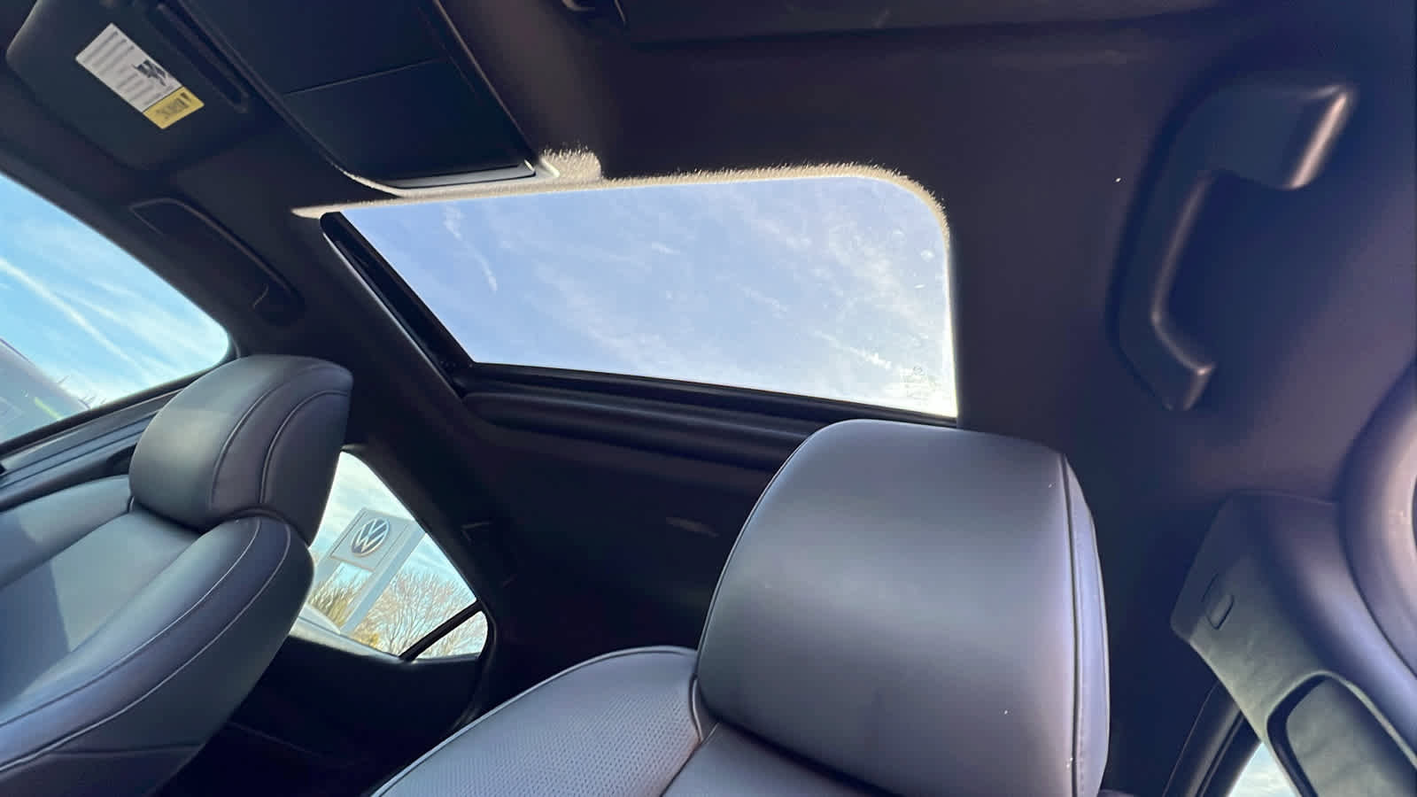 Used 2023 MAZDA MAZDA3 s image 31