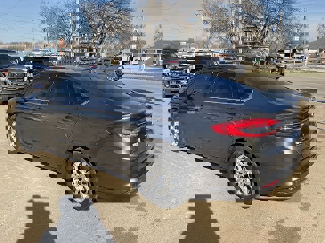 Used 2017 Ford Fusion S FWD image 4