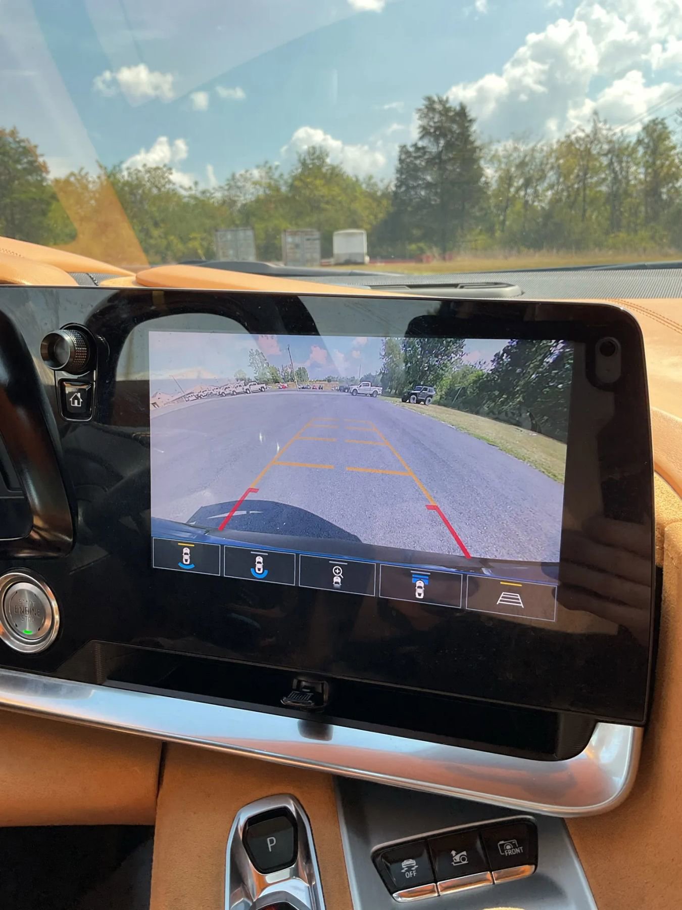 Used 2020 Chevrolet Corvette Stingray Premium Cpe w/ 3LT Preferred Equipment Group image 28