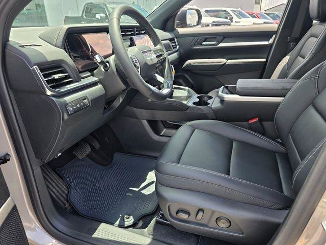 Used 2026 GMC Terrain Elevation w/ Elevation Premium Package FWD image 10