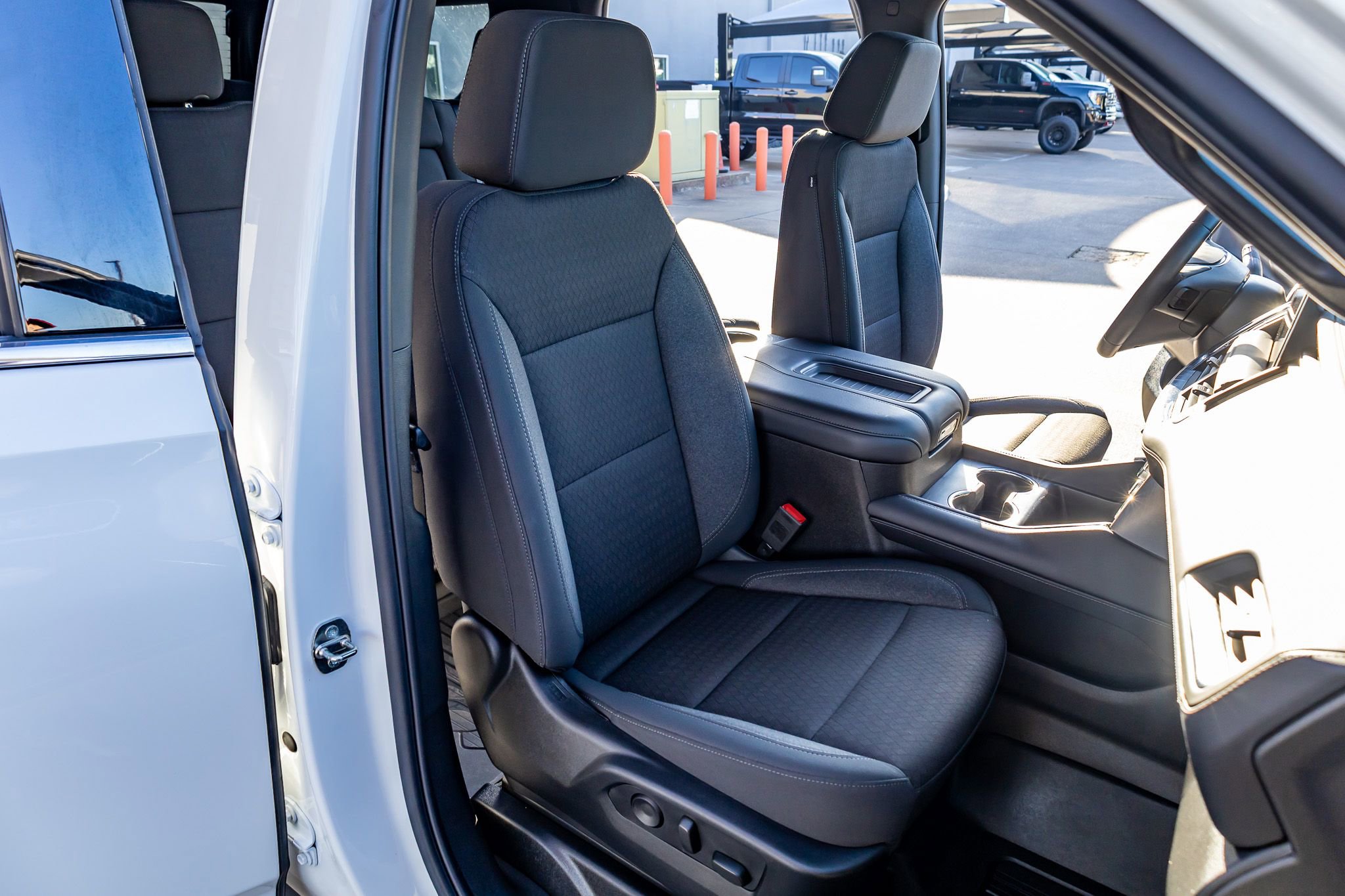 Used 2023 GMC Yukon SLE w/ Max Trailering Package image 30