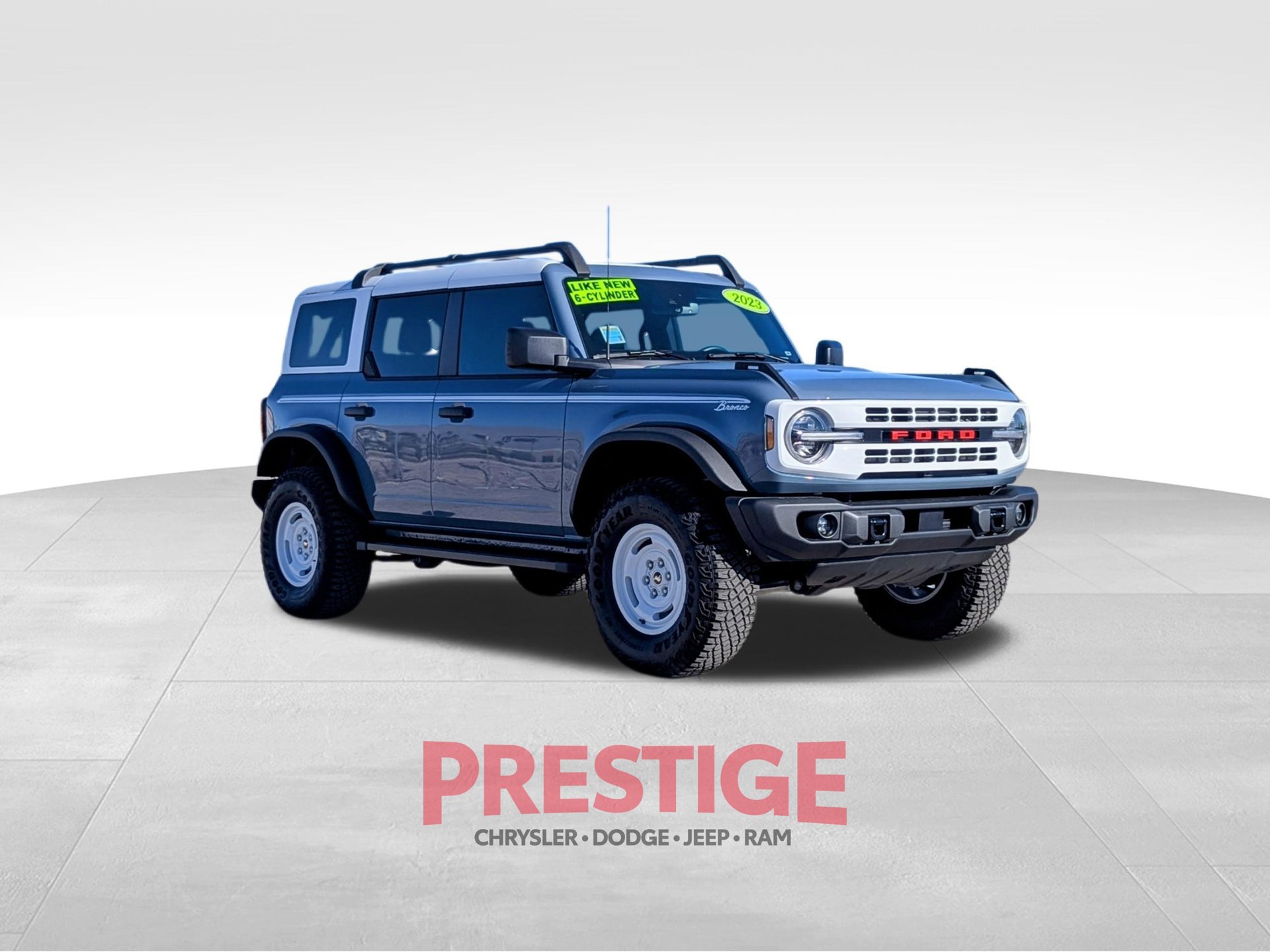 Used 2023 Ford Bronco Heritage Edition AWD/4WD image 4