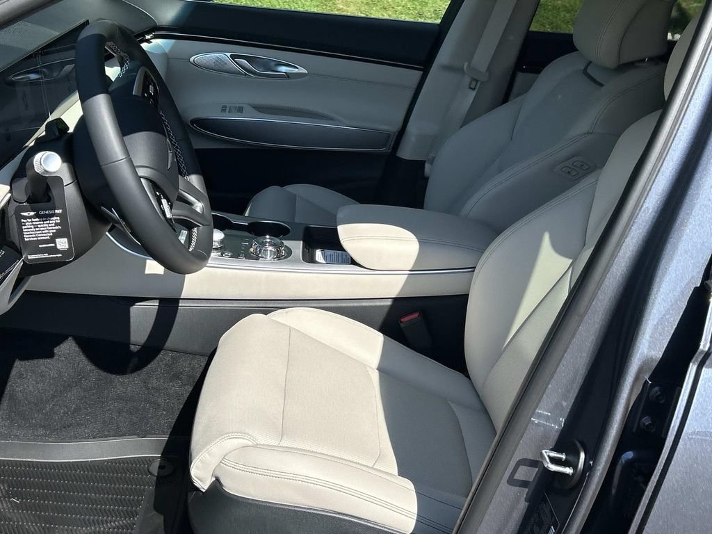 New 2026 Genesis GV70 2.5T Select AWD/4WD image 15