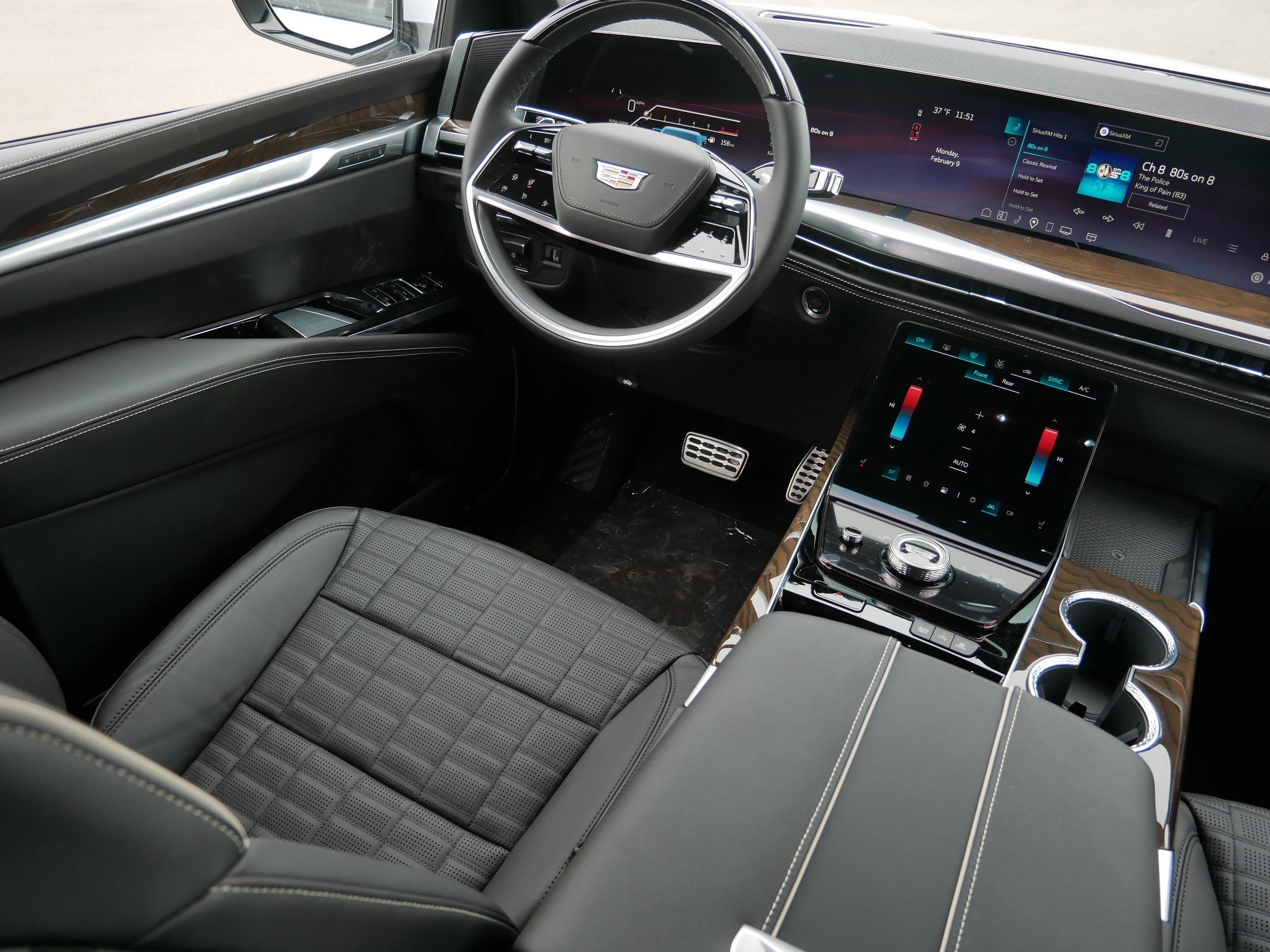 New 2026 Cadillac Escalade Platinum Sport w/ LPO, ONYX Package image 7