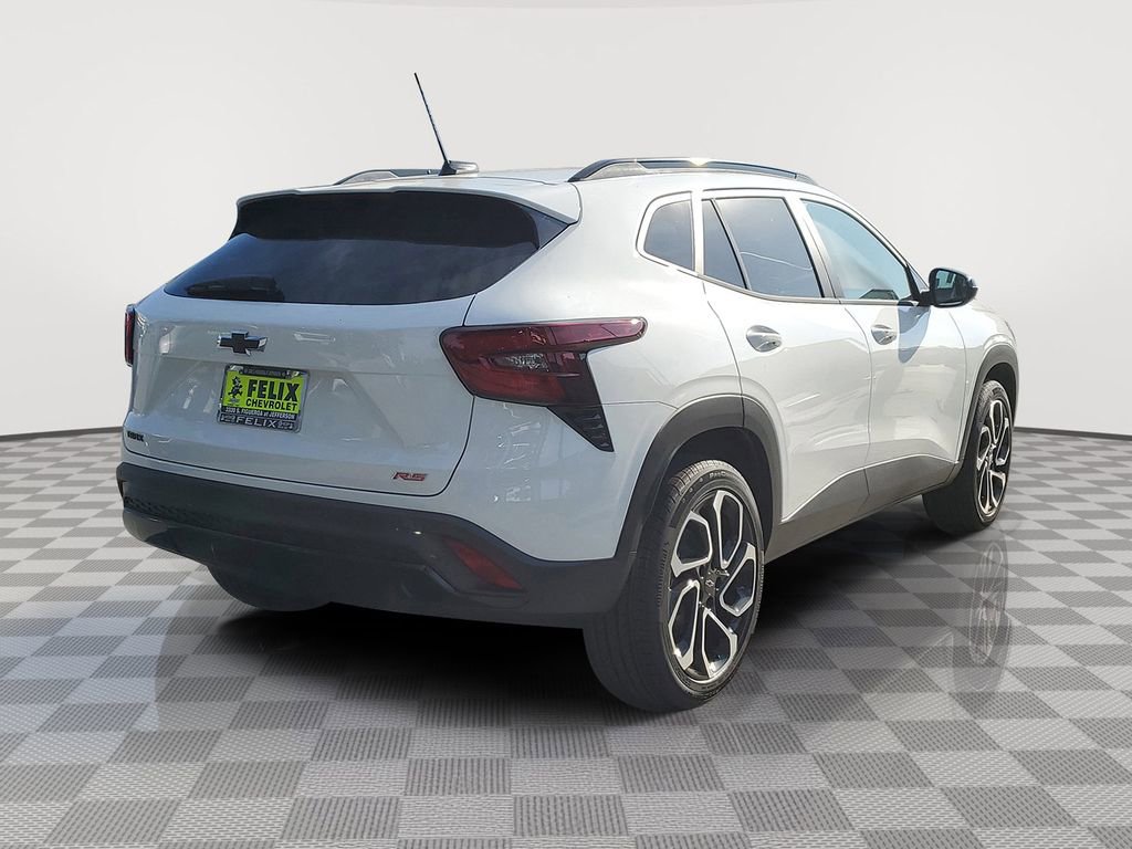 New 2026 Chevrolet Trax RS w/ Driver Confidence Package image 3