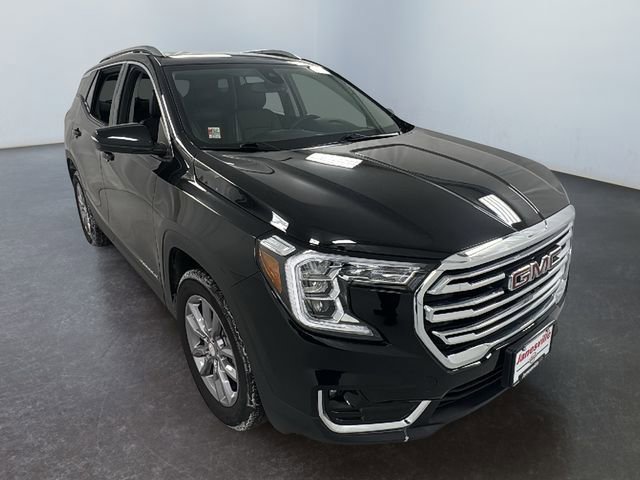 Used 2024 GMC Terrain SLT image 1