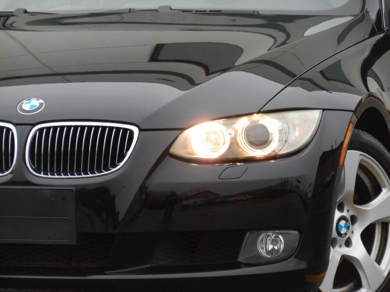 Used 2009 BMW 328i xDrive Coupe image 4