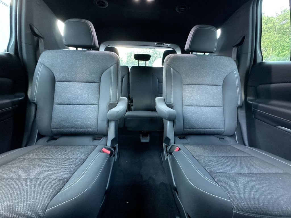 Used 2024 Chevrolet Traverse LT FWD image 34