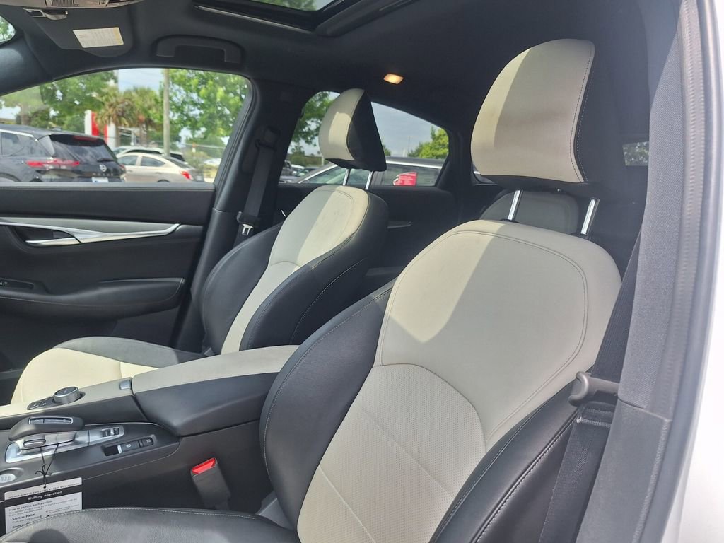 Used 2025 INFINITI QX55 Luxe w/ Cargo Package AWD/4WD image 11
