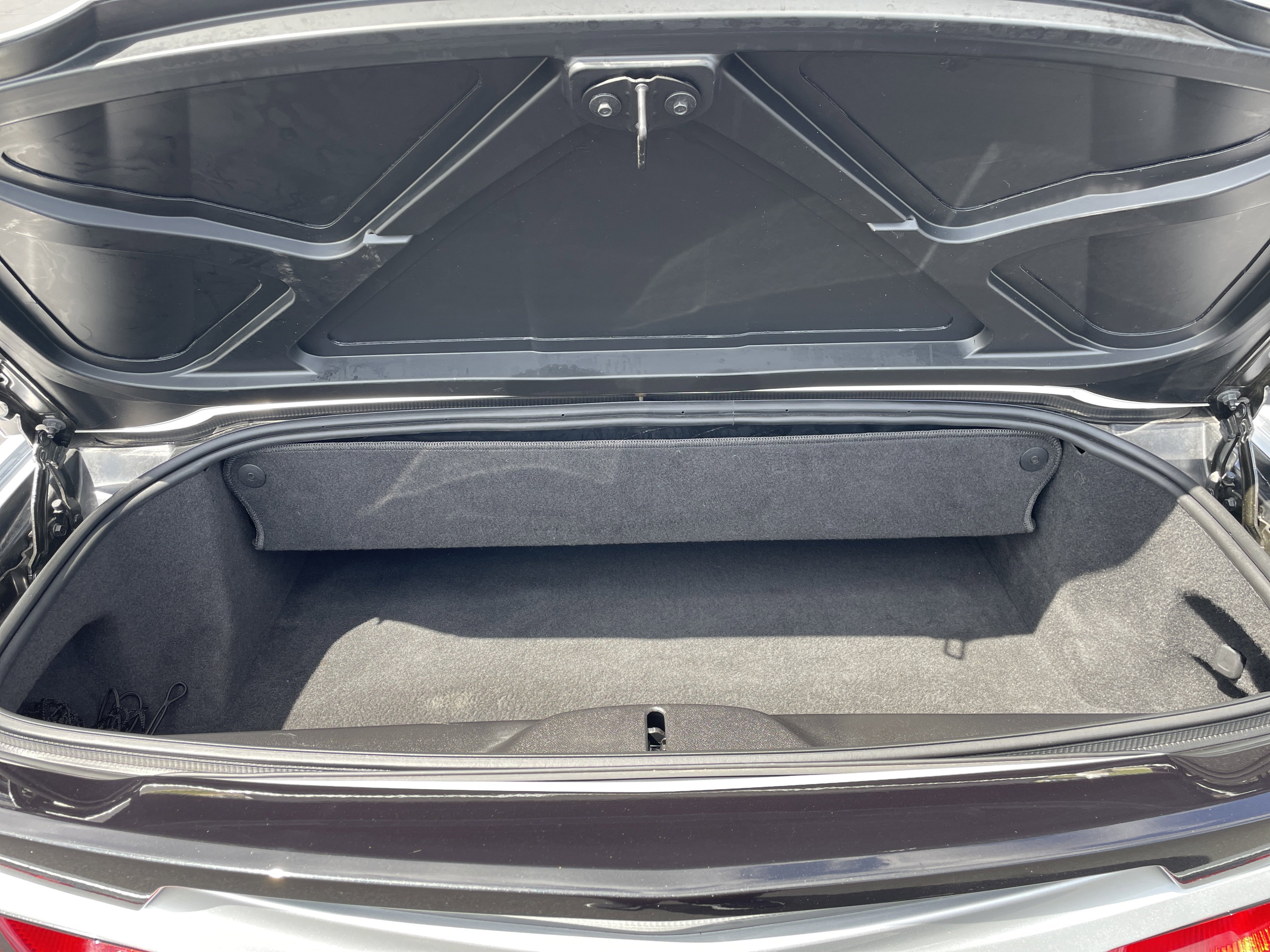 Used 2014 Chevrolet Corvette Stingray Convertible w/ 2LT Preferred Equipment Group RWD image 22