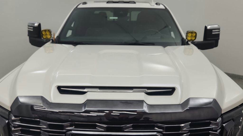Used 2024 GMC Sierra 3500 Denali Ultimate AWD/4WD image 11