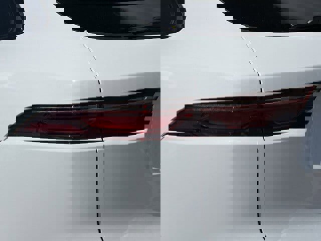 Certified 2025 Jaguar F-PACE R-Dynamic S image 10