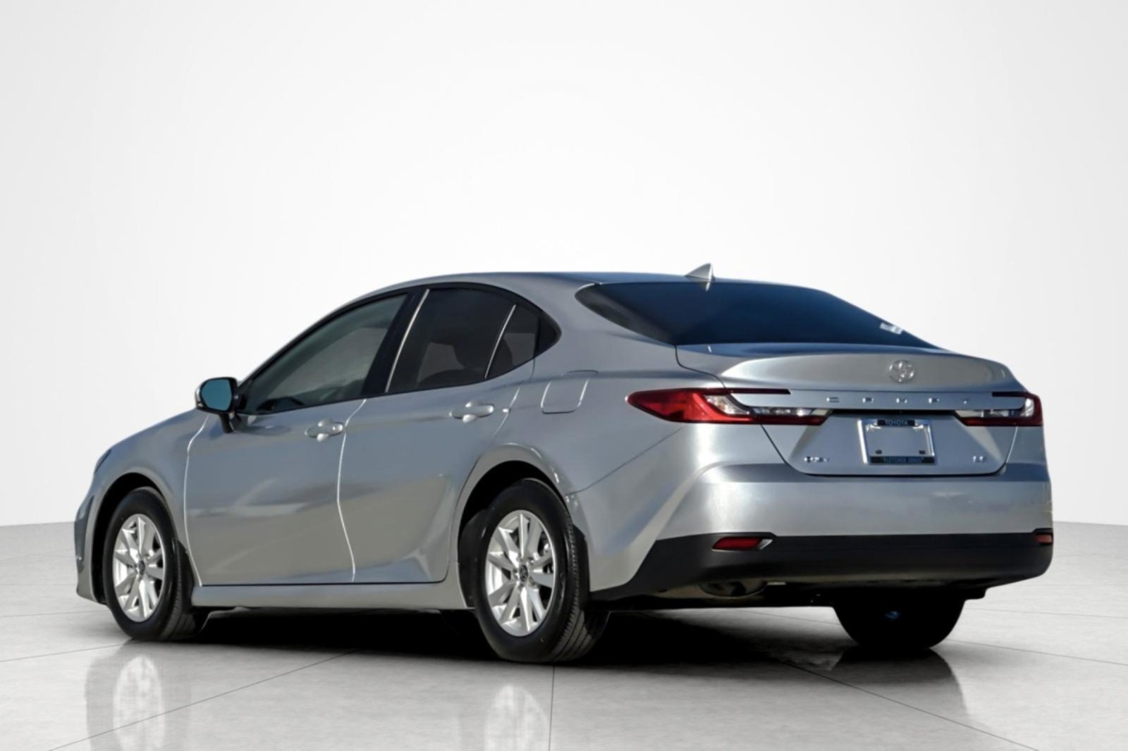 Certified 2025 Toyota Camry LE FWD image 3