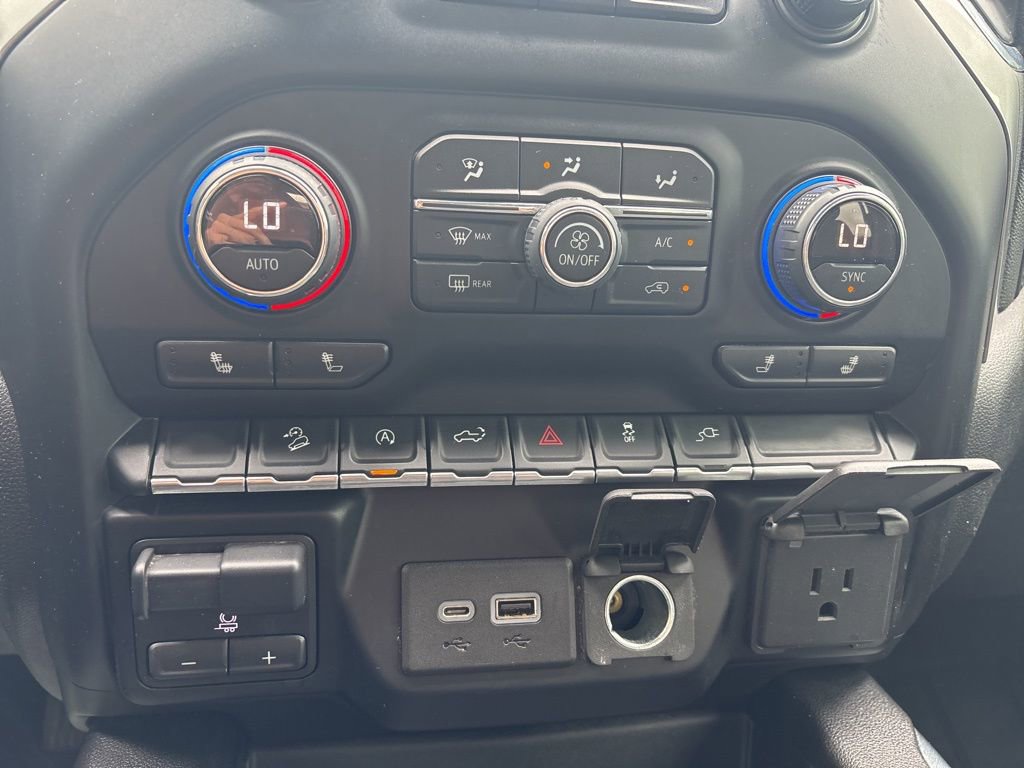 Used 2019 Chevrolet Silverado 1500 RST image 24