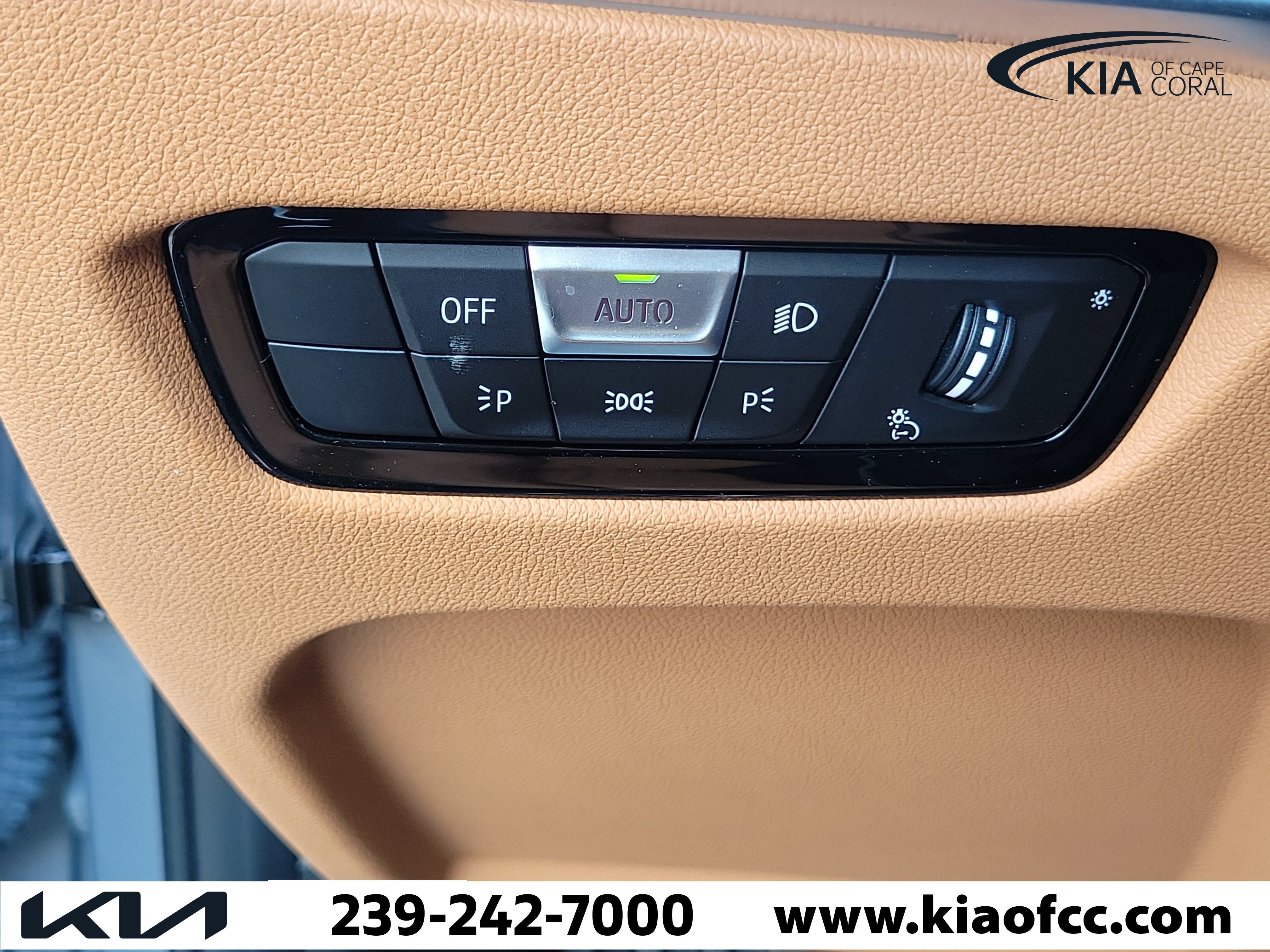 Used 2023 BMW 330i Sedan w/ Convenience Package RWD image 28