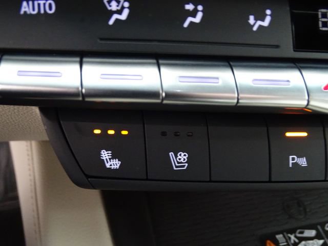 Used 2025 Cadillac CT4 Premium Luxury image 15