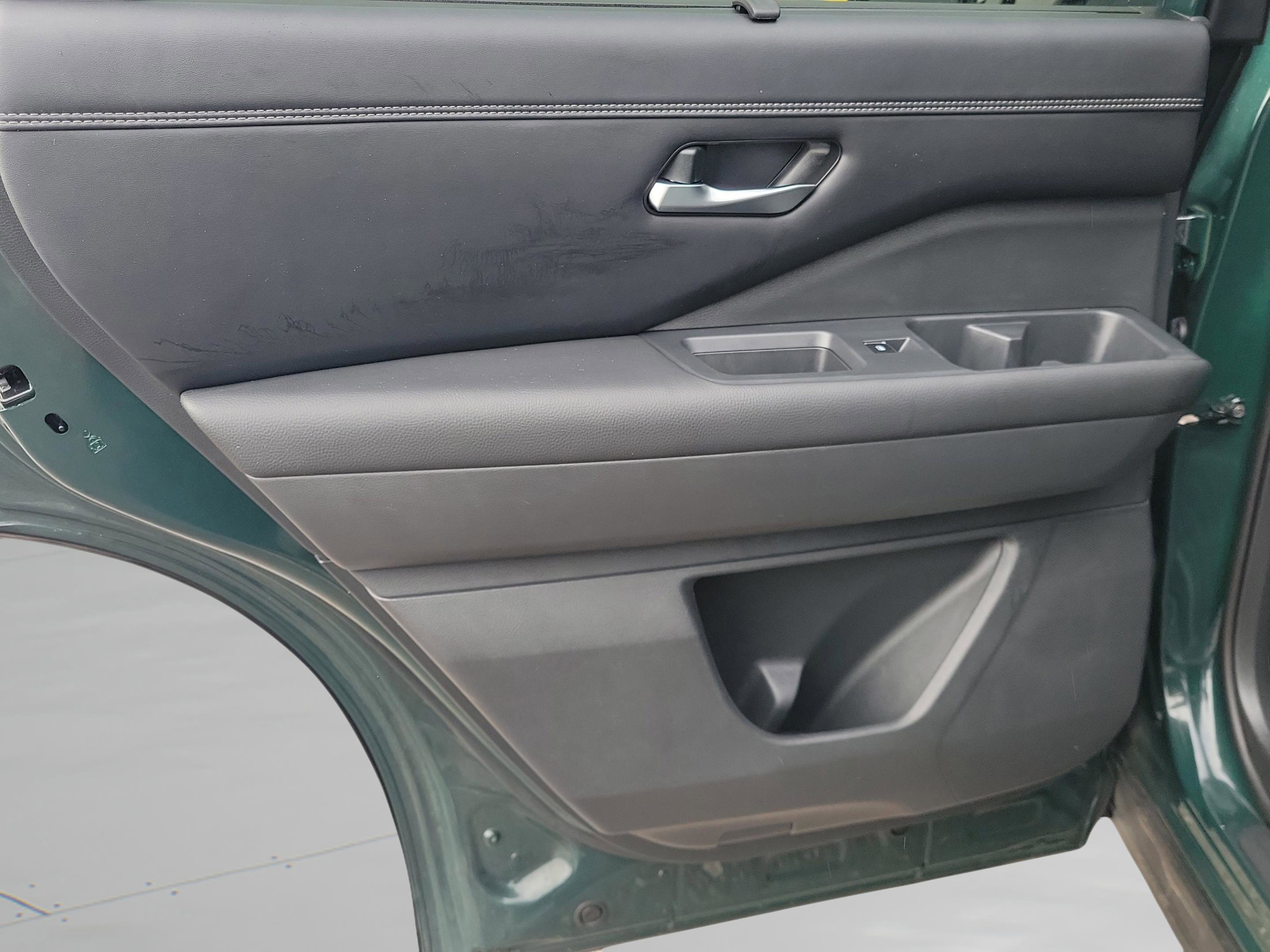 Certified 2023 Nissan Pathfinder Platinum image 13