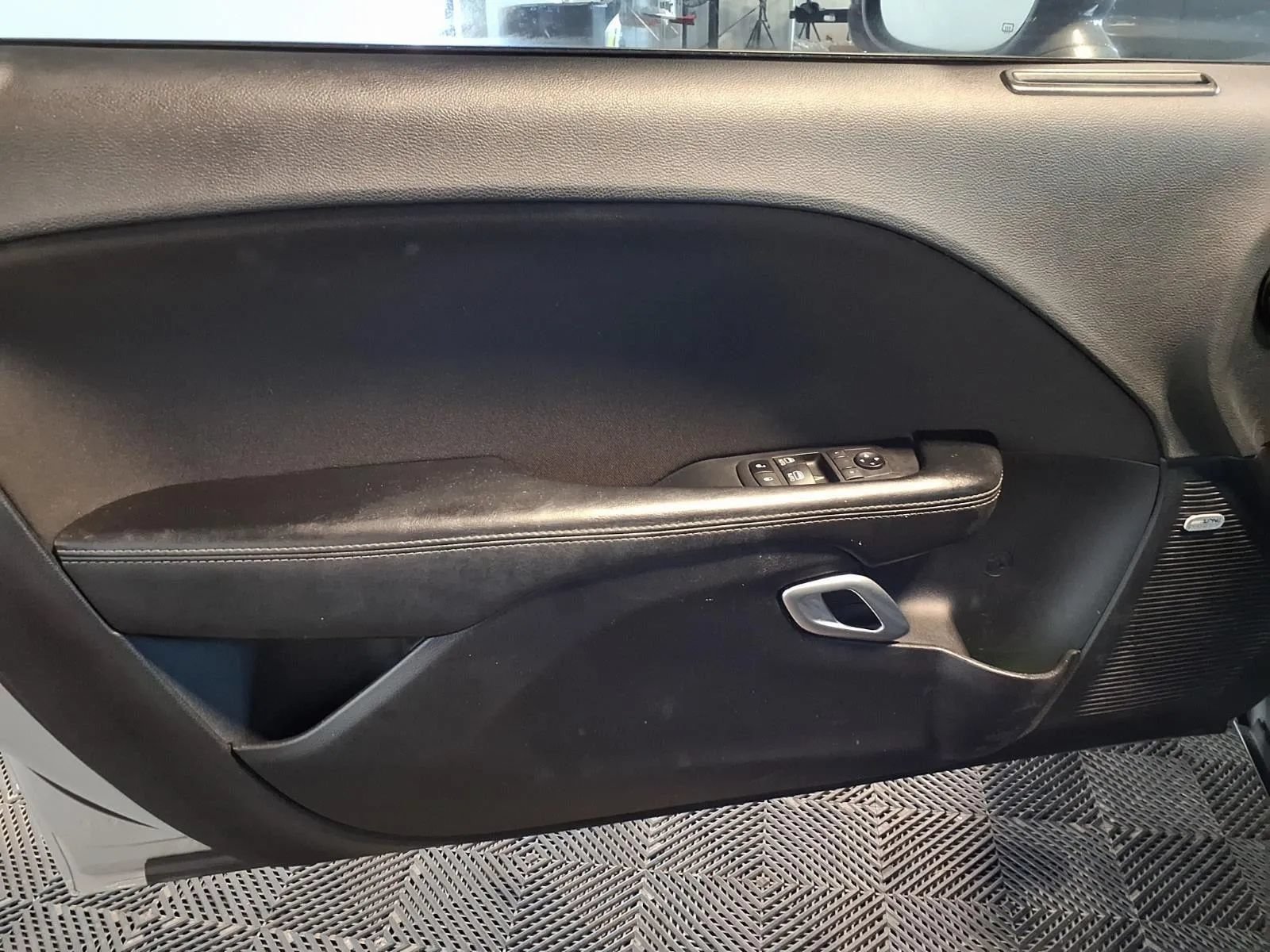 Used 2020 Dodge Challenger R/T Scat Pack RWD image 12