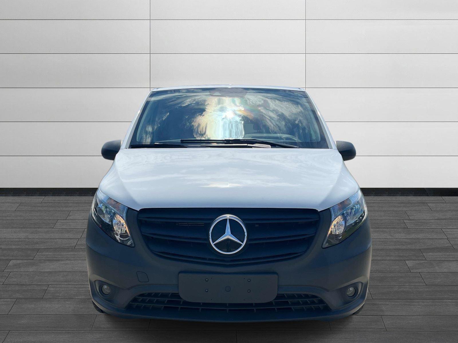 Used 2023 Mercedes-Benz Metris Passenger image 7
