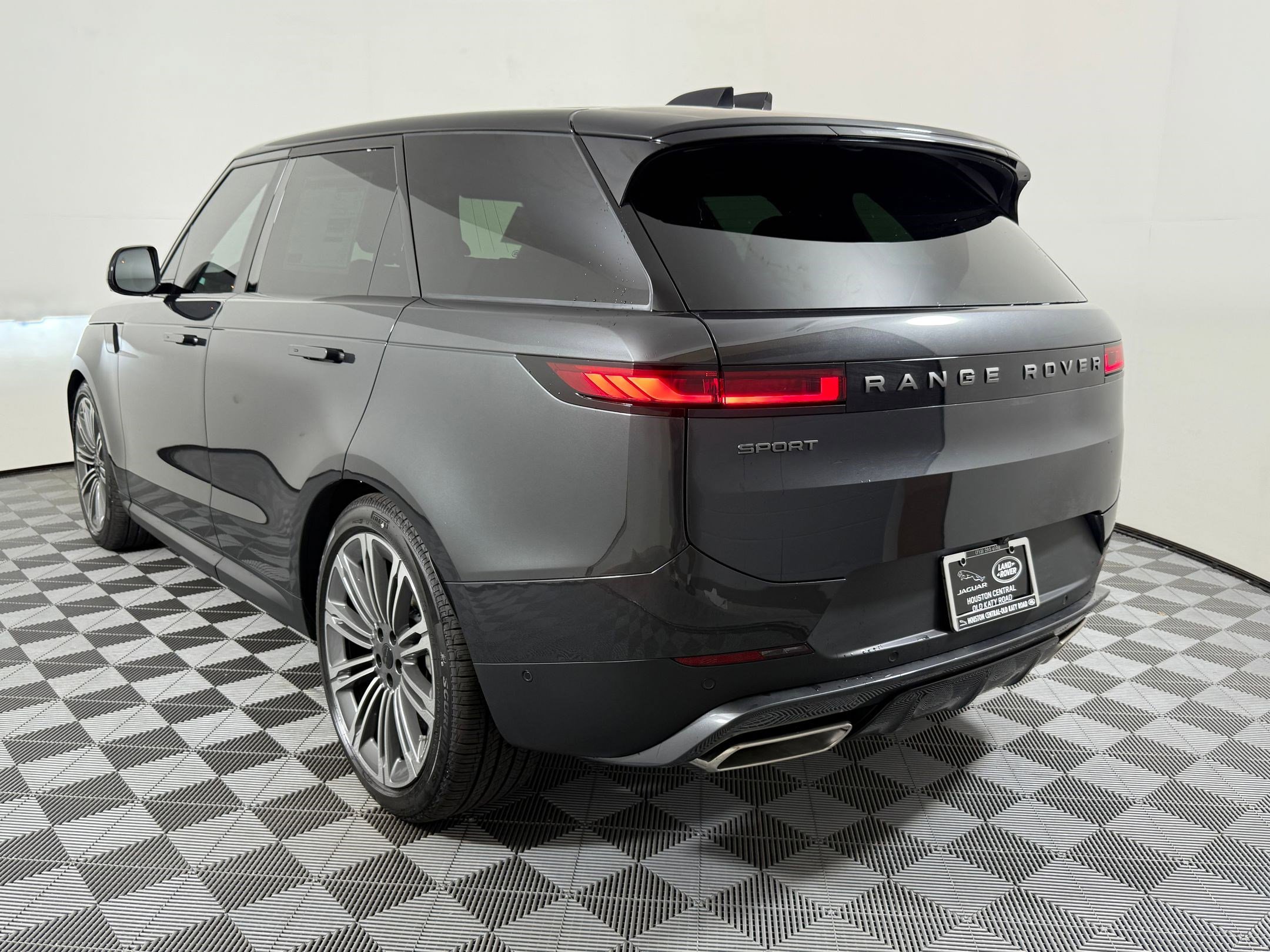 New 2026 Land Rover Range Rover Sport SE AWD/4WD image 3