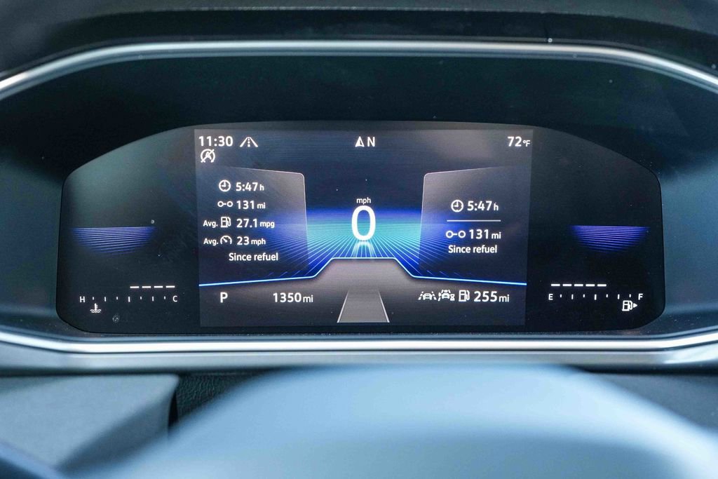 Used 2025 Volkswagen Taos SE image 26