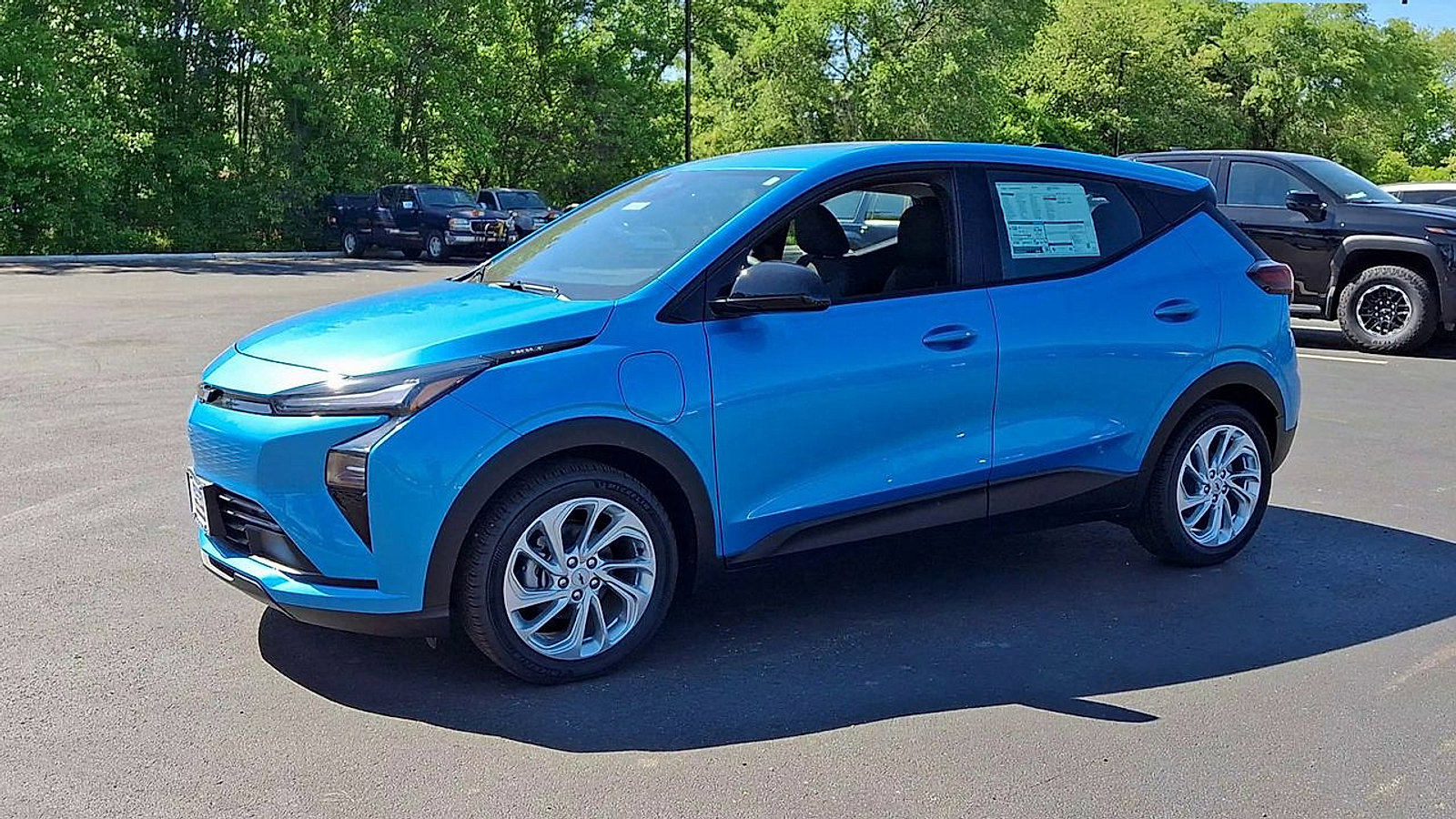 New 2027 Chevrolet Bolt LT FWD image 7