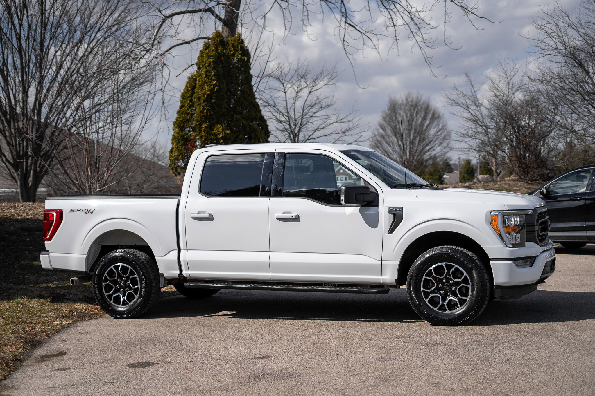 Used 2023 Ford F150 XLT w/ Equipment Group 302A High image 4