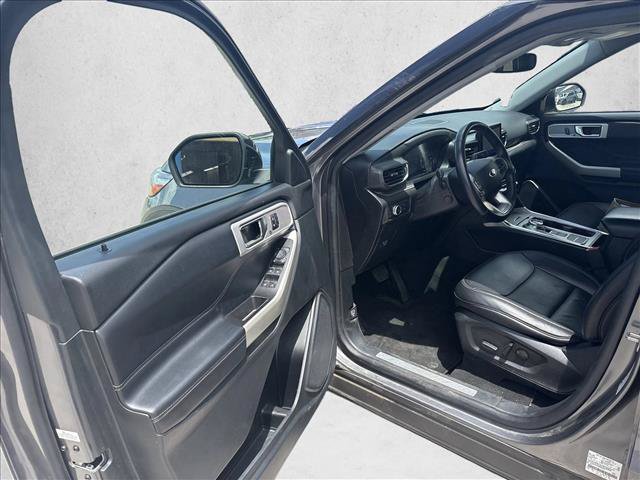 Used 2021 Ford Explorer Limited w/ Equipment Group 301A RWD image 10