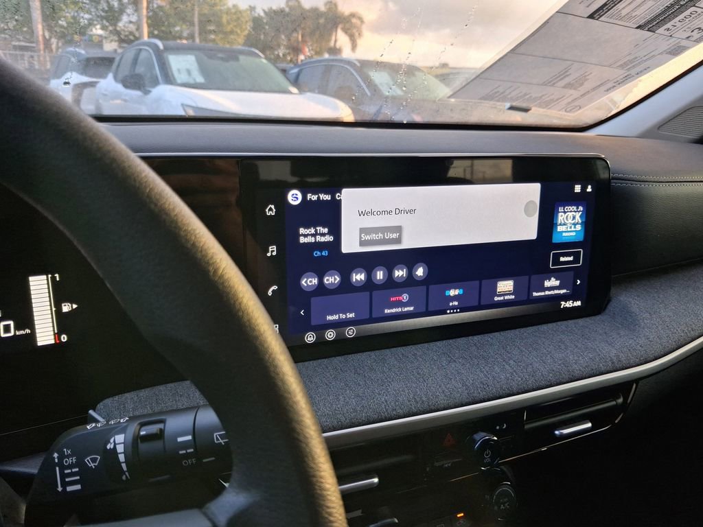 New 2026 Nissan Kicks SV FWD image 8