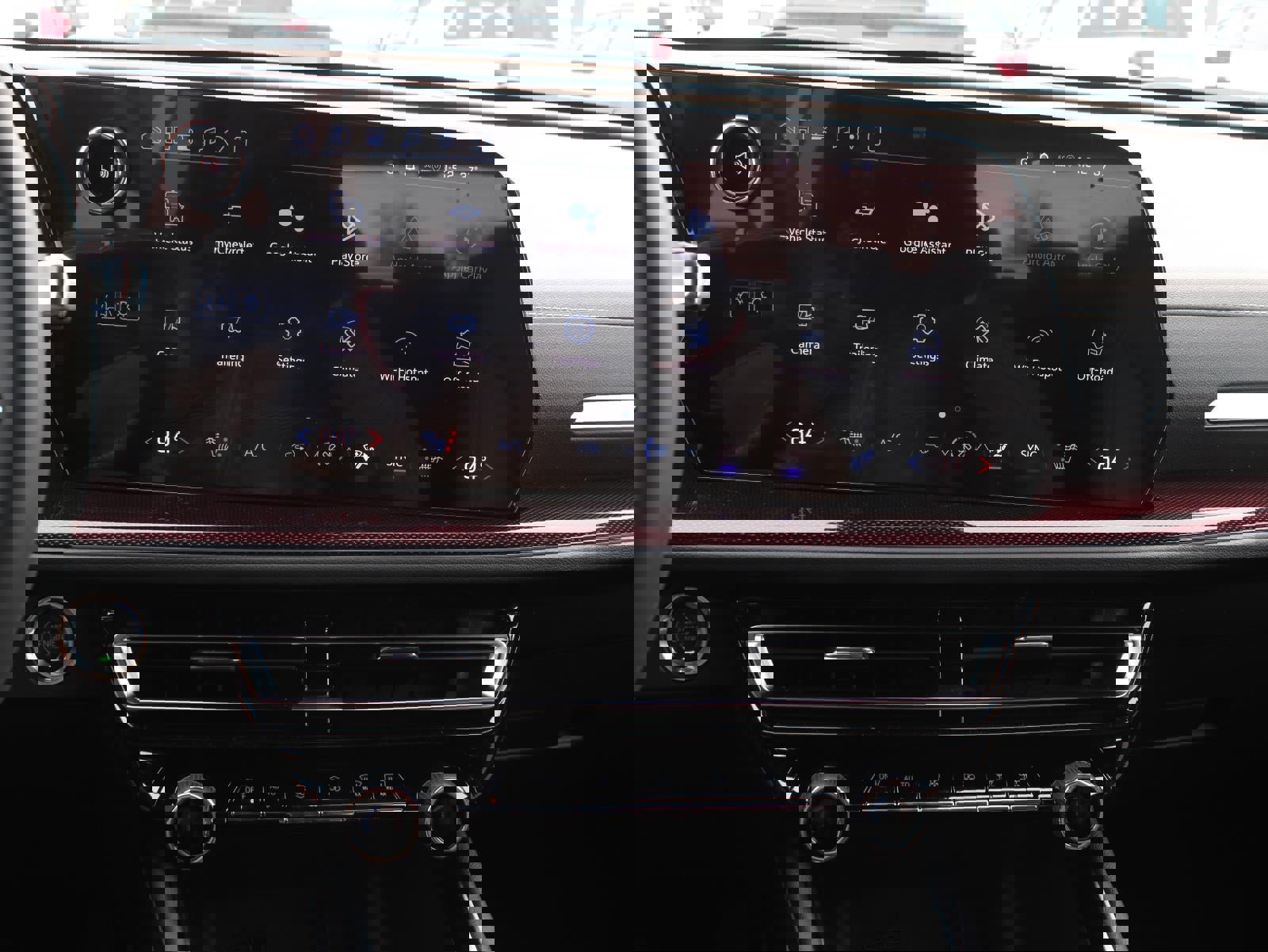 New 2026 Chevrolet Traverse Z71 w/ Driver Confidence Package image 13