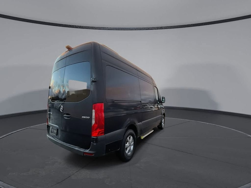 Used 2019 Mercedes-Benz Sprinter 2500 image 11