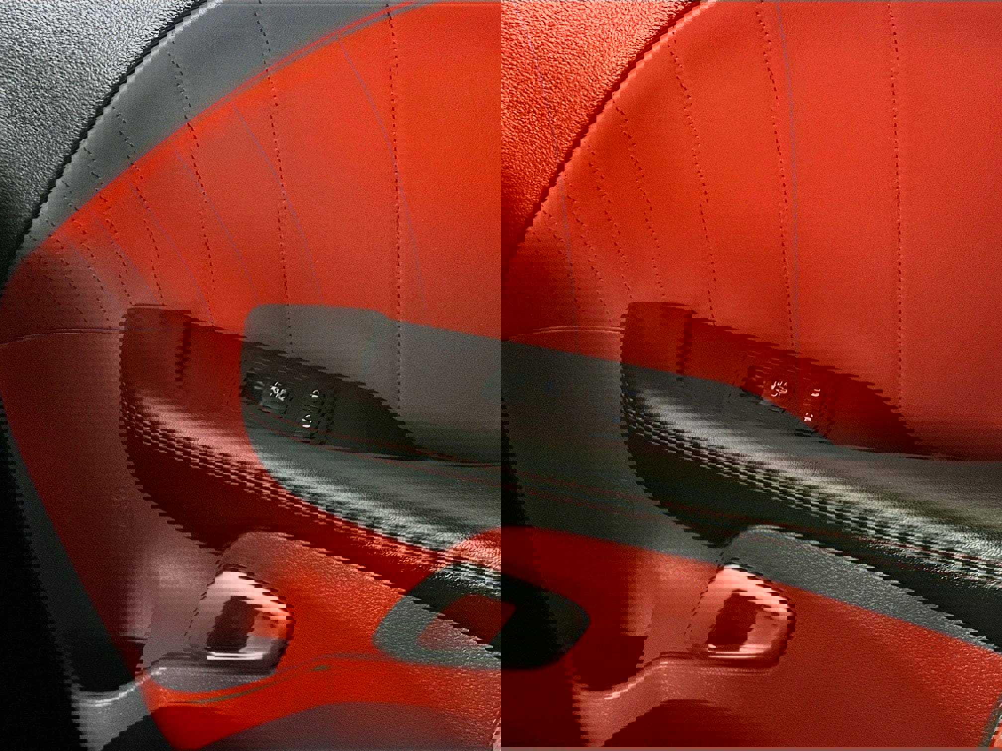 Used 2016 Dodge Challenger R/T Plus image 16