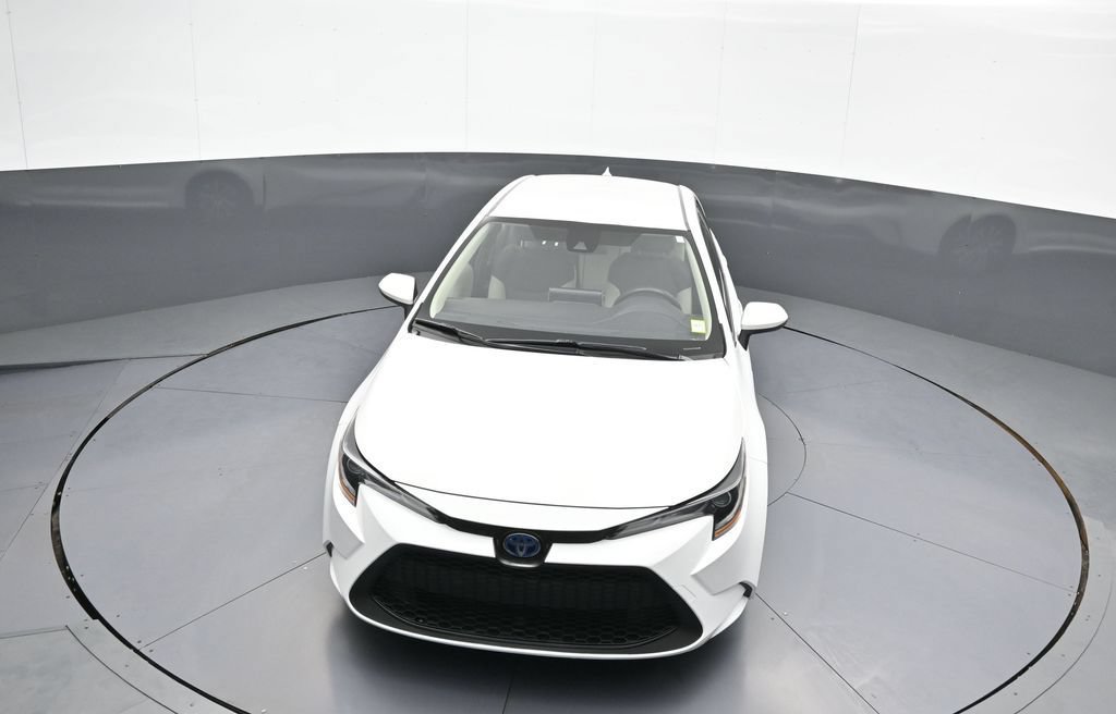 Certified 2020 Toyota Corolla LE FWD image 33