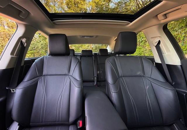Certified 2025 Lexus ES 300h Ultra Luxury w/ Accessory Package (Z1) FWD image 27