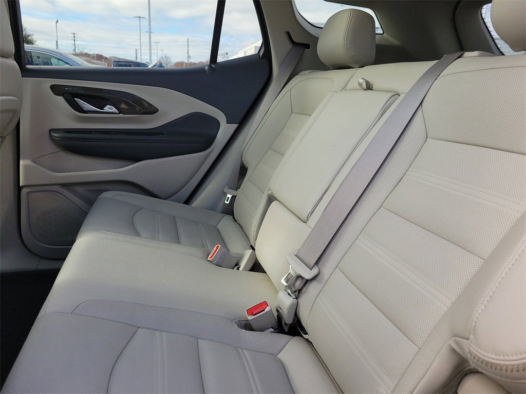 Used 2022 GMC Terrain Denali w/ Denali Premium Package image 11