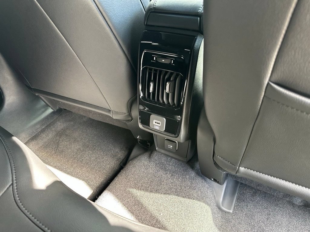 New 2026 Jeep Compass Latitude AWD/4WD image 19