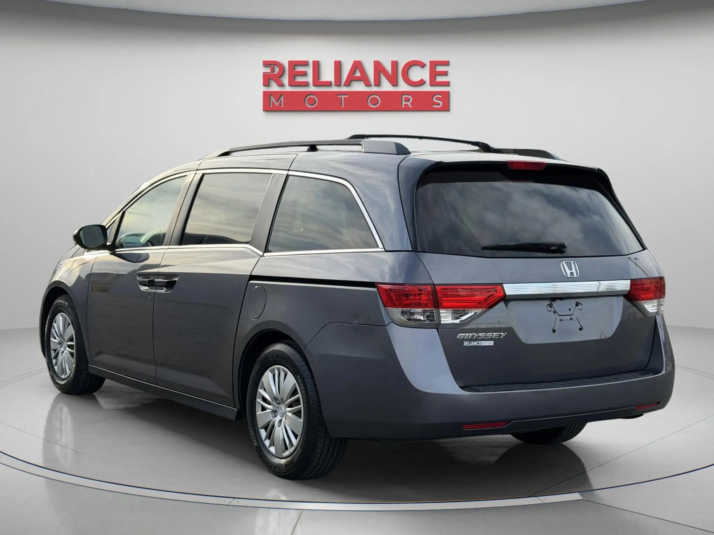 Used 2014 Honda Odyssey LX image 4