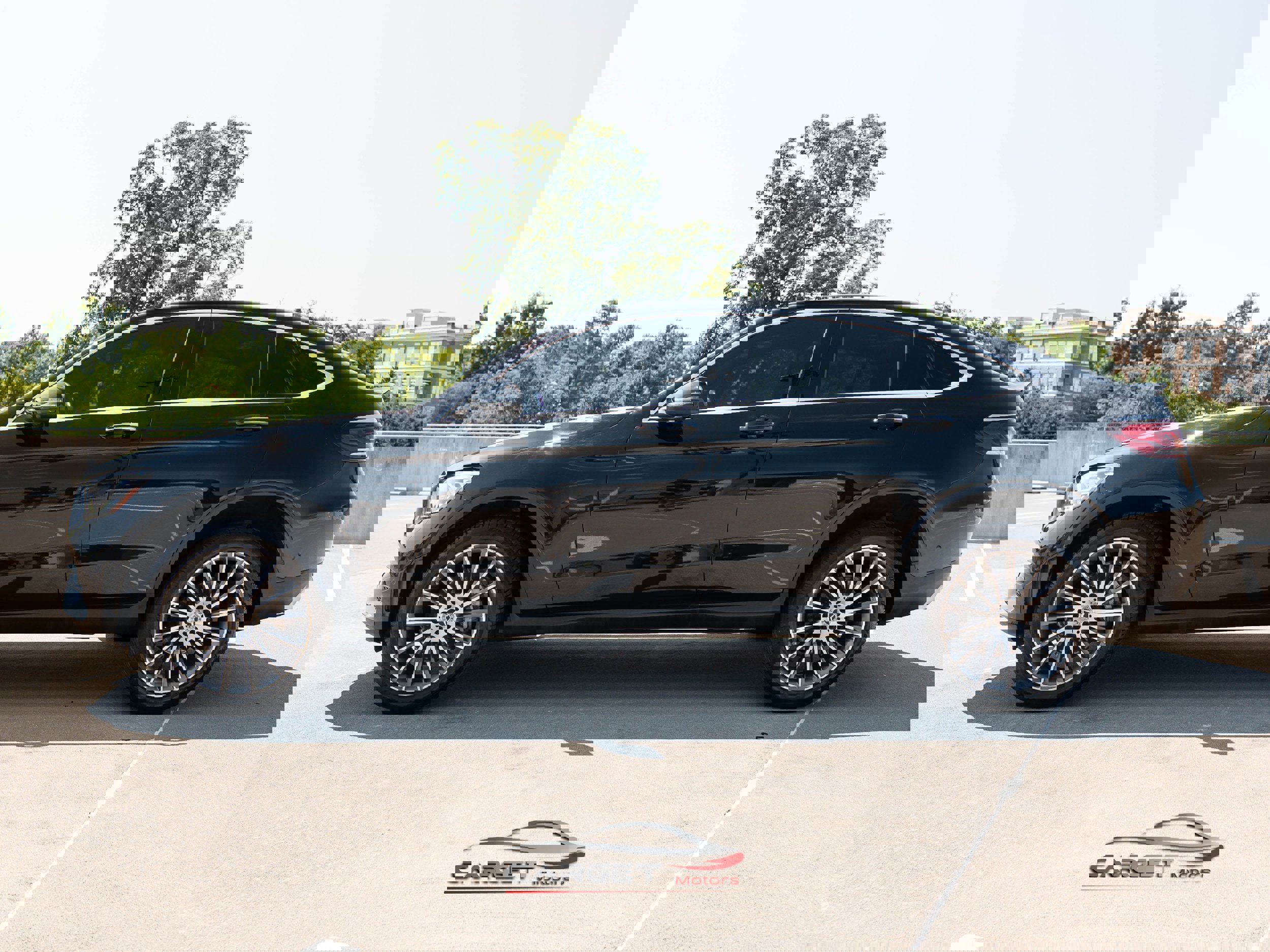 Used 2020 Mercedes-Benz GLC 300 4MATIC Coupe image 3