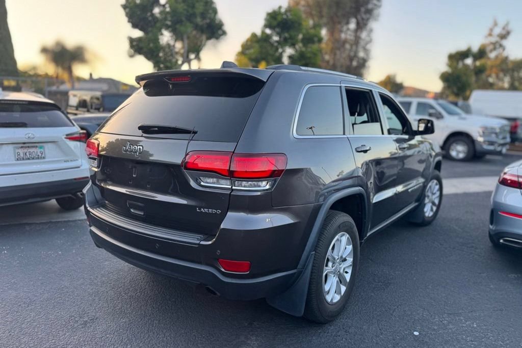 Used 2021 Jeep Grand Cherokee Laredo RWD image 6