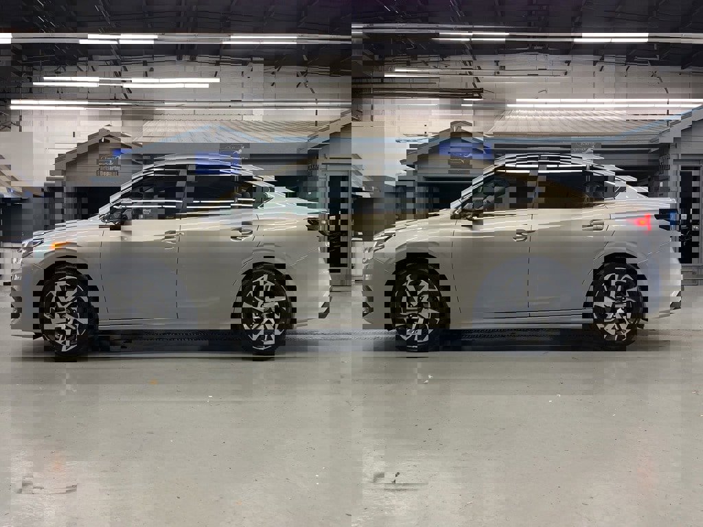 Used 2020 Subaru Legacy Limited w/ Popular Package #2 image 4