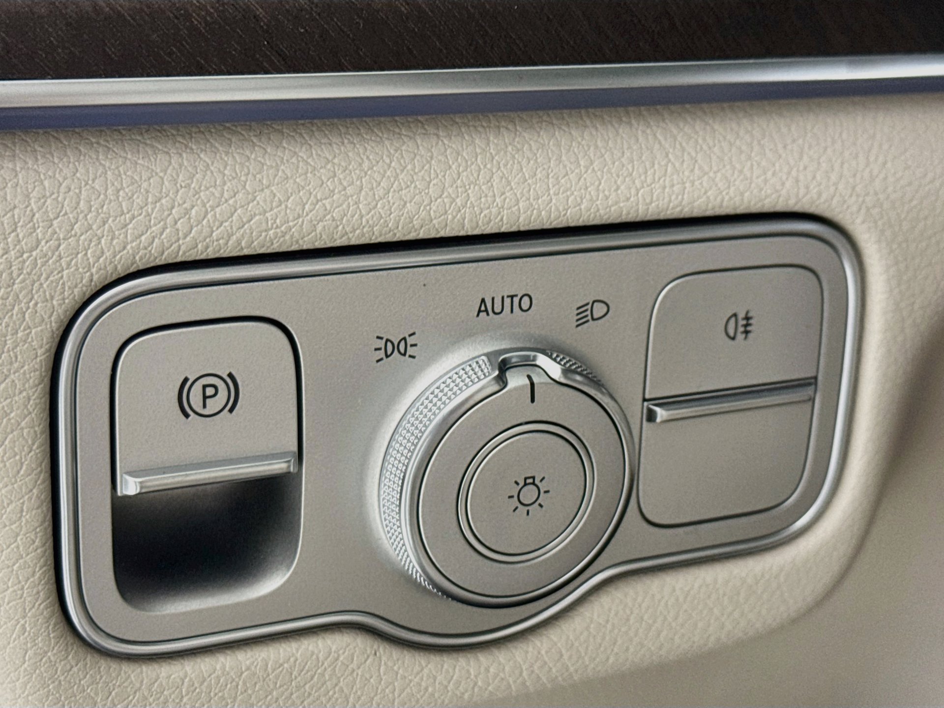 New 2027 Mercedes-Benz GLS 450 4MATIC image 11