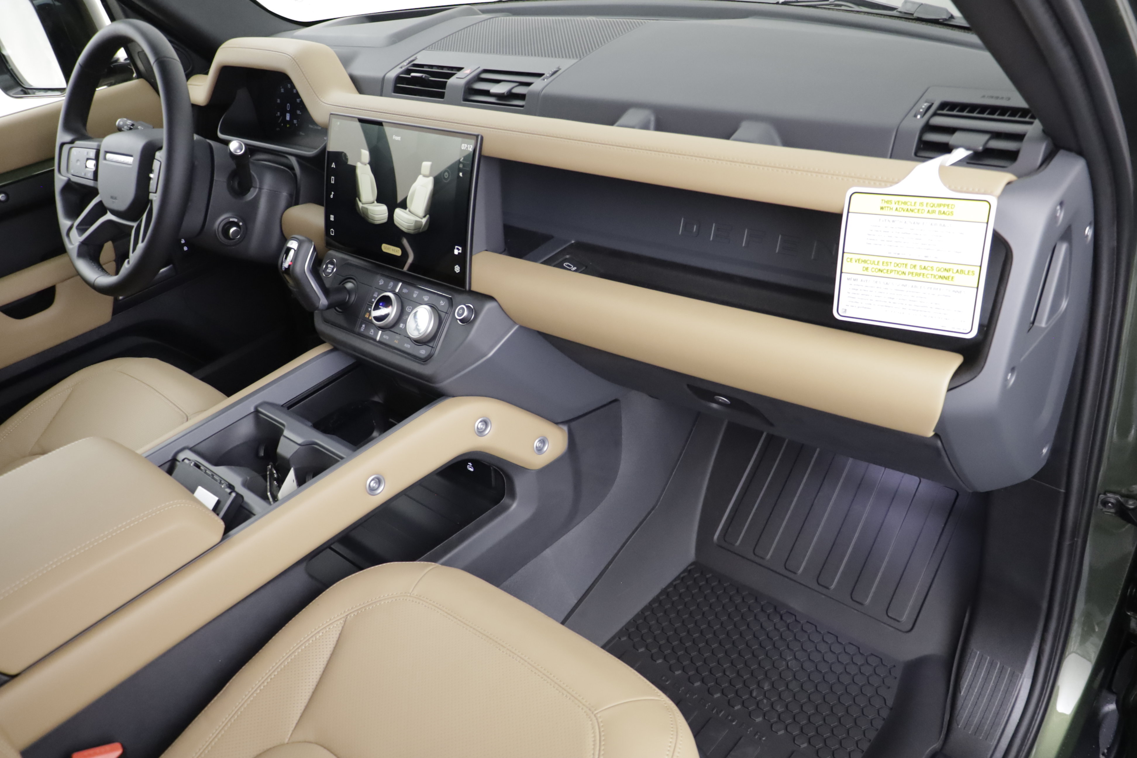 New 2026 Land Rover Defender 110 S AWD/4WD image 21