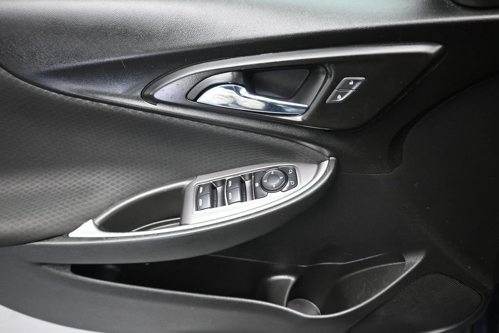 Used 2020 Chevrolet Malibu LS FWD image 10