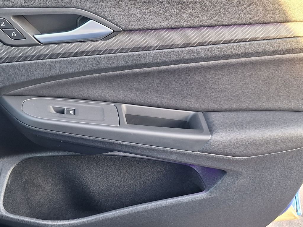 Used 2024 Volkswagen Golf R image 29