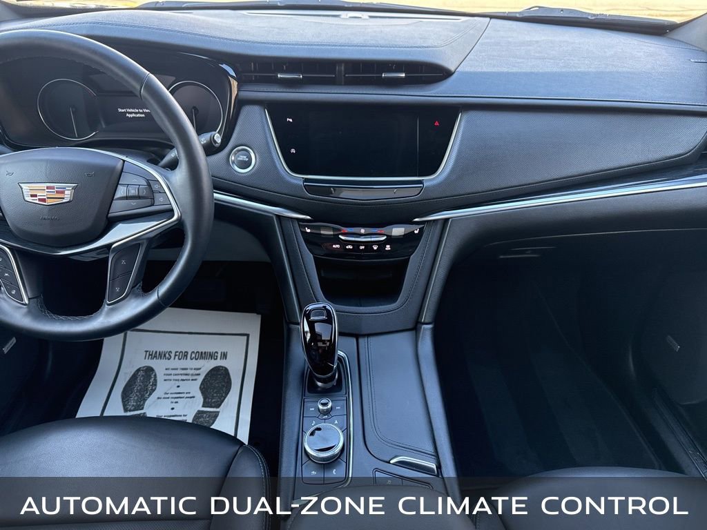 Used 2025 Cadillac XT5 Premium Luxury image 14