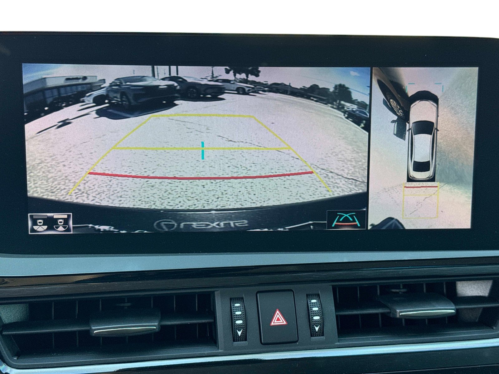 Used 2022 Lexus ES 350 Ultra Luxury w/ Accessory Package 2 image 23