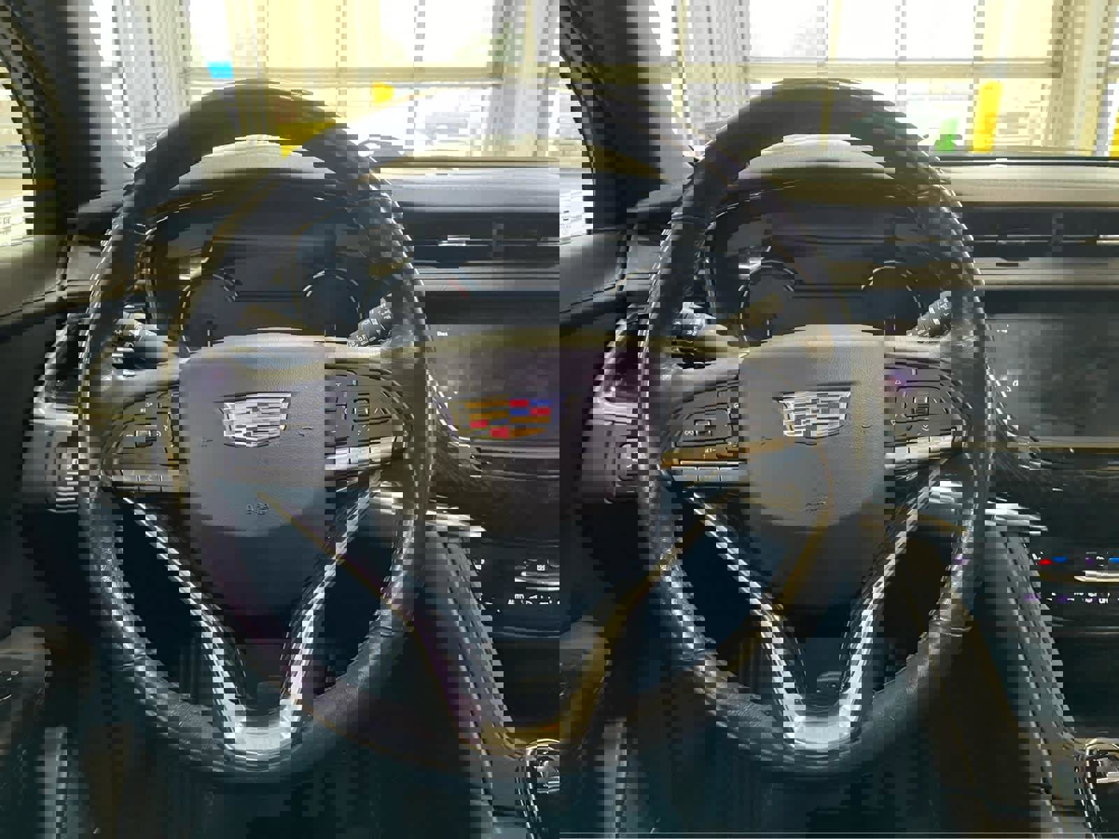 Used 2020 Cadillac XT6 Premium Luxury image 15