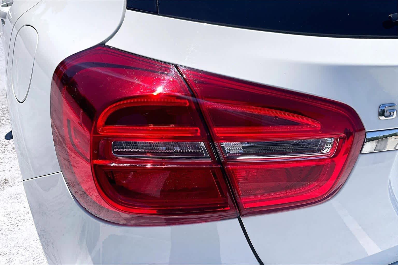 Used 2015 Mercedes-Benz GLA 250 4MATIC image 29