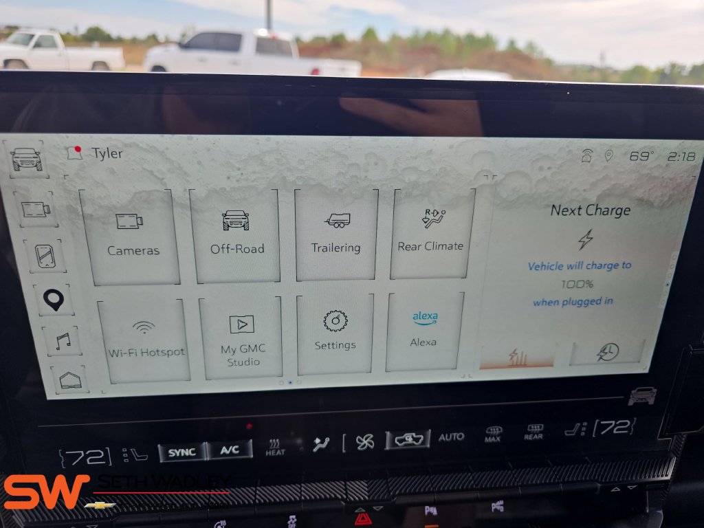 Used 2024 GMC Hummer EV 3X w/ LPO, Illumination Package AWD/4WD image 22