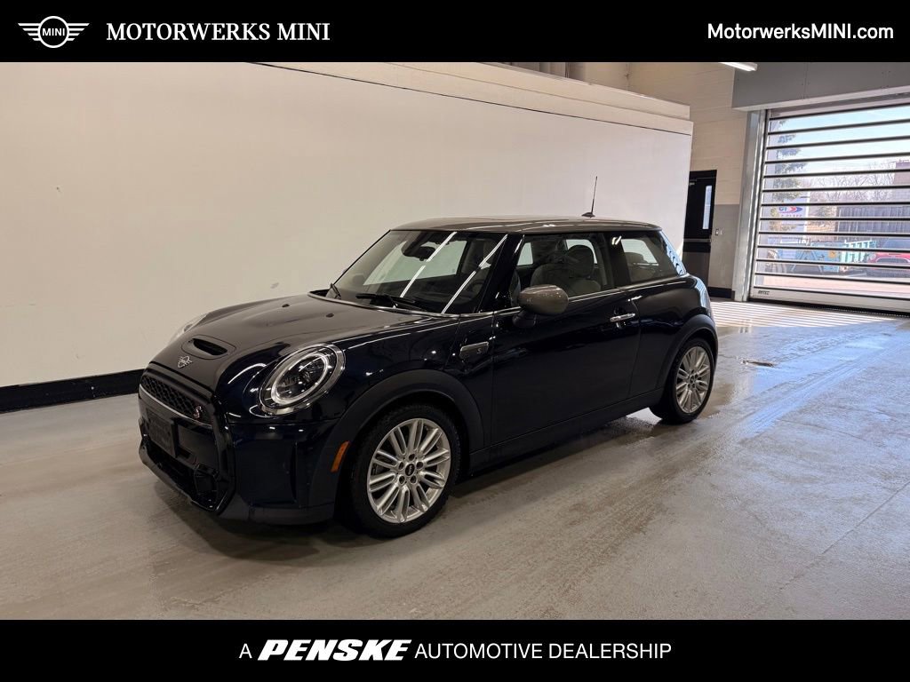 Certified 2022 MINI Cooper S image 1
